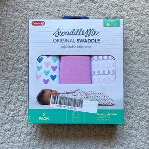 SwaddleMe Original Swaddle - Size Small/Medium, (Hearts and Hoops)